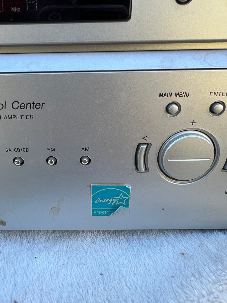 Sony STR-K9900P A/V Stereo Receiver powers on