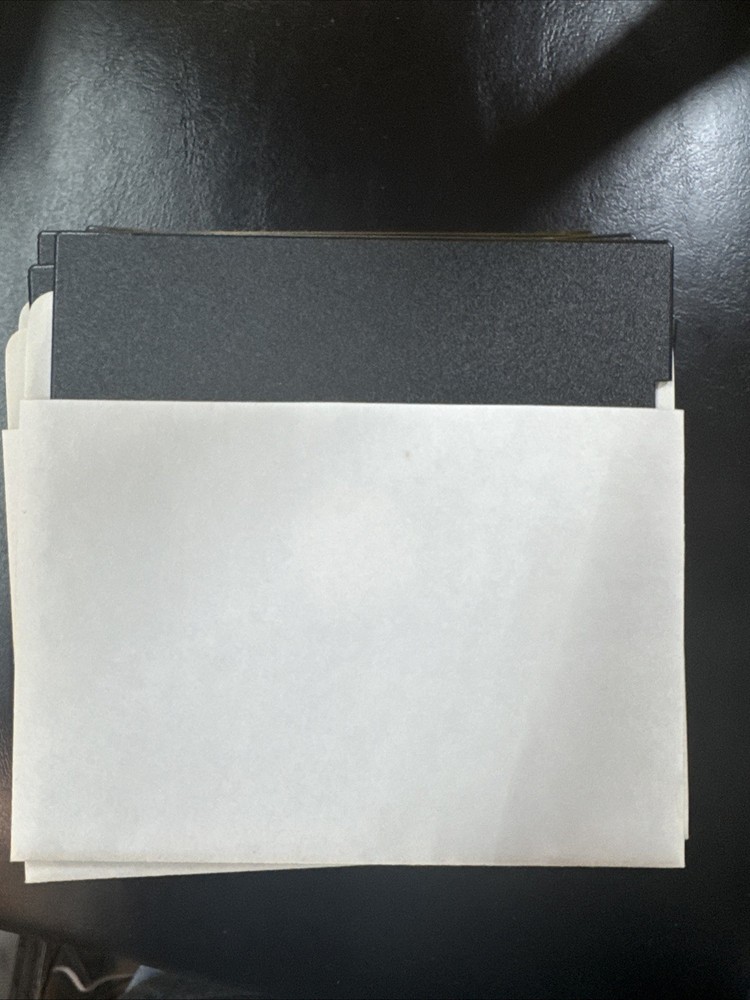 20 5.25 Floppy Disks Lot Unknown Capacity