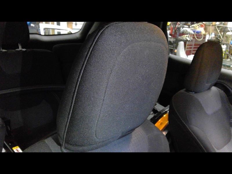 CHEROKEE  2017 Headrest 355251