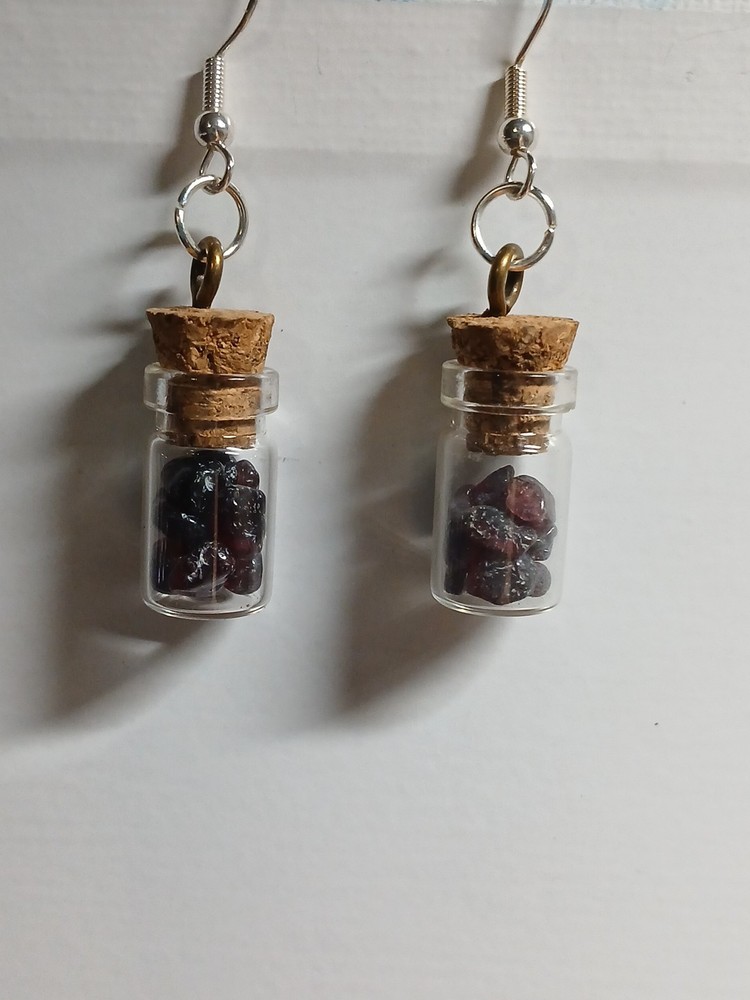 Garnet mini jar earings