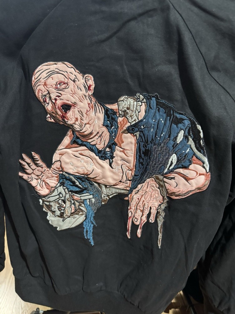 Middle Of Beyond Reversible Jacket Medium ROBOCOP ED-200