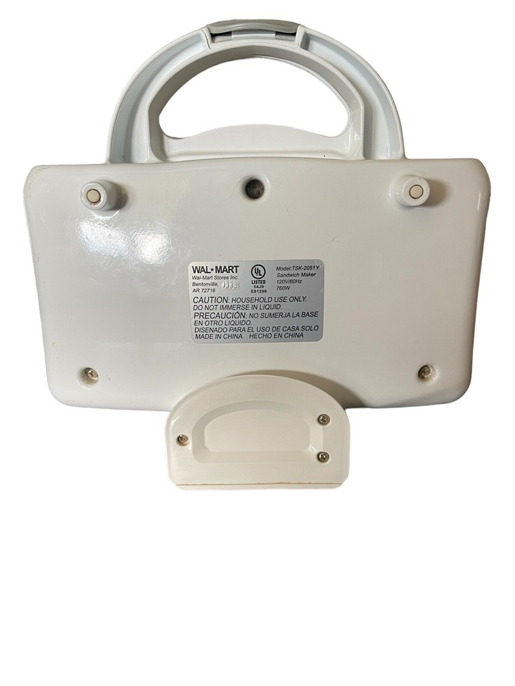 Durabrand Sandwich Maker ~ model TSK-2046Y2 ~ White ~ Electric ~ Very Clean!