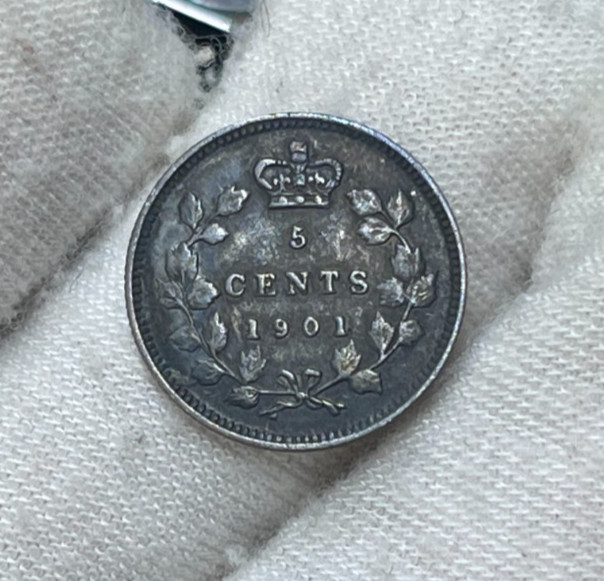 1901 Canada 5 Cents Silver Coin Great Condition