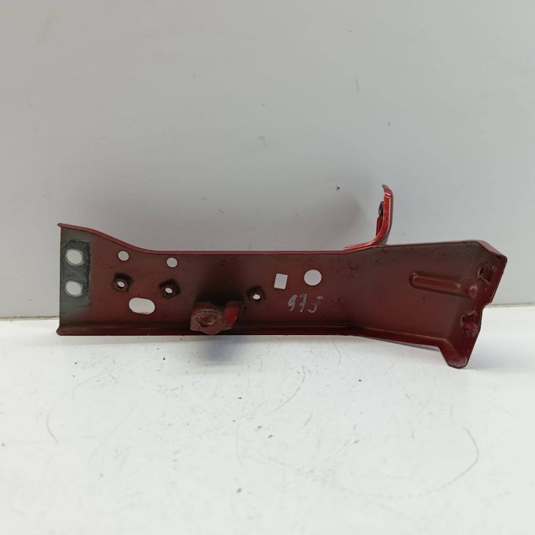 Mazda 3 Front Right Bracket Fender III 2014
