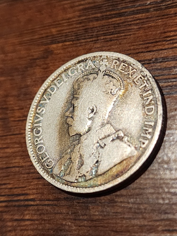 1918 Canada 25 Cents Silver Coin