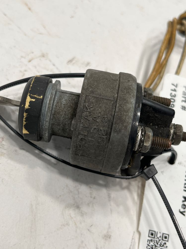 2003 Peterbilt 379 Ignition Part (566-10088)