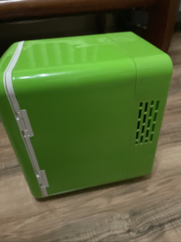 Mountain Dew Mini Fridge 6-Can Mini Cooler, MIS134MD-8