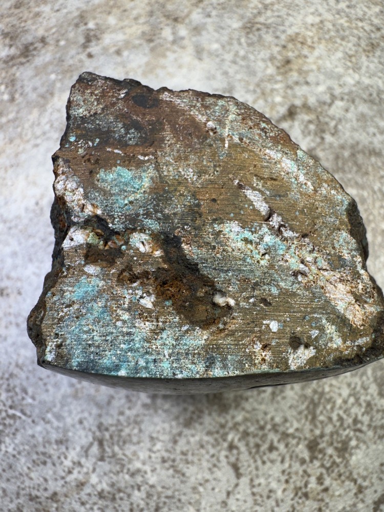 Stabilized hubei turquoise rough
