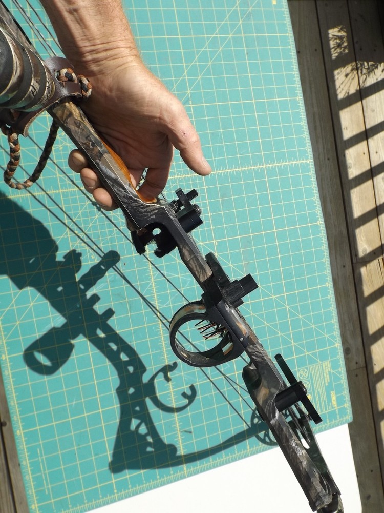 Mathew’s drenalin LD Compound Bow Equipped 70/30 SE3 RH