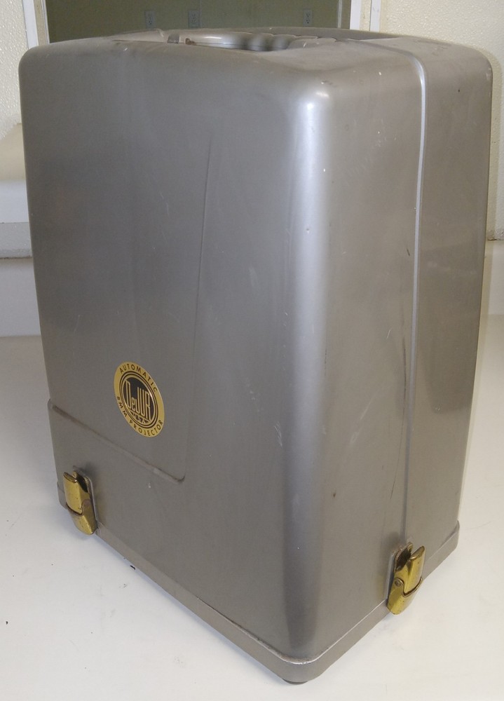 DeJur Automatic 8mm Projector.