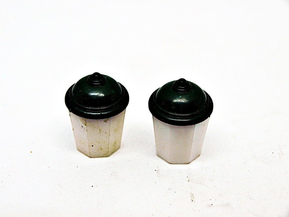 Boulevard Lamp Posts Tops for O or S Scale