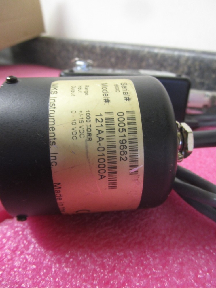 MKS Instruments 121A Baratron Absolute Pressure Transmitter & Signal Conditioner