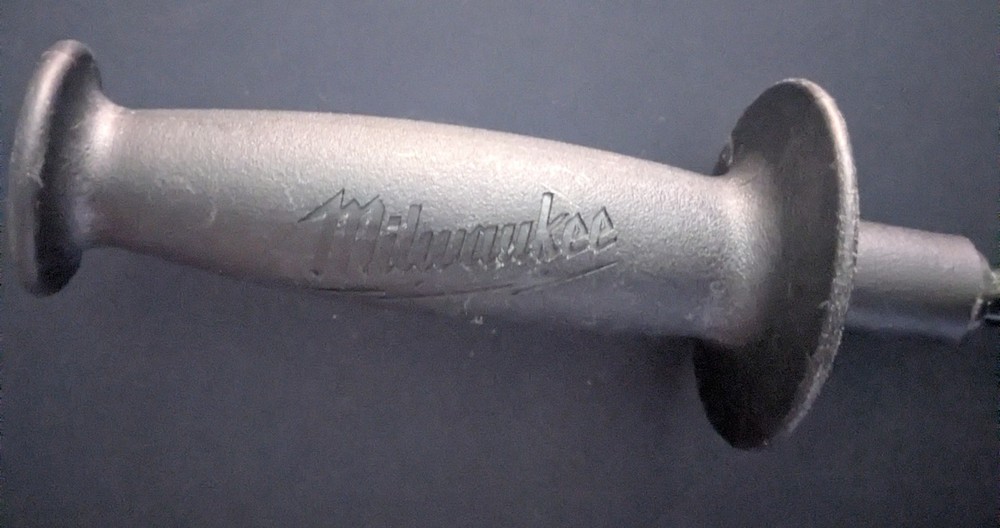 MILWAUKEE 516067 ADJUSTABLE AUXILIARY HANDLE REPLACEMENT FOR DRILL DRIVER A1(20C