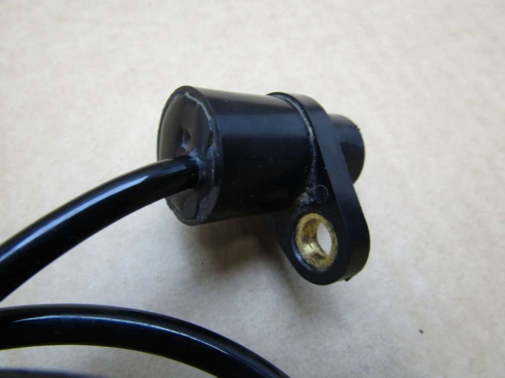 Keeway RKF 125 E5 2022 3,574 miles rear speed sensor (13627)