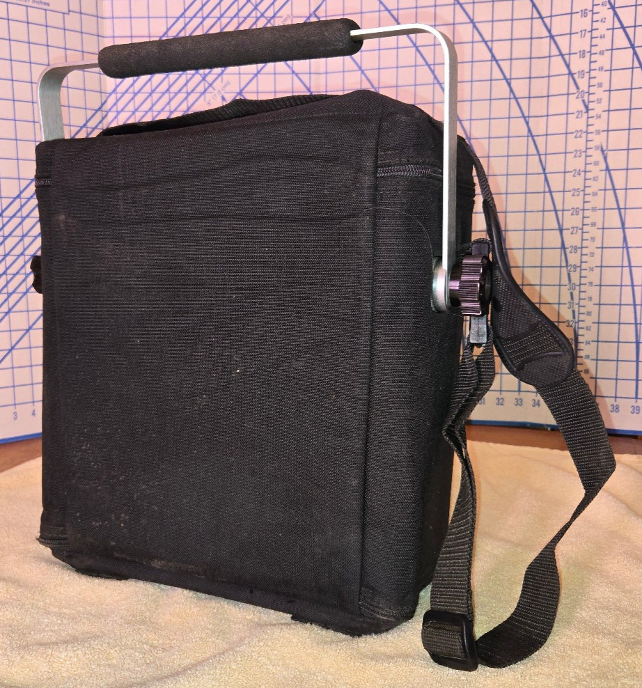 Used AVCOM PSA-37D Portable Spectrum Analyzer – Powers On