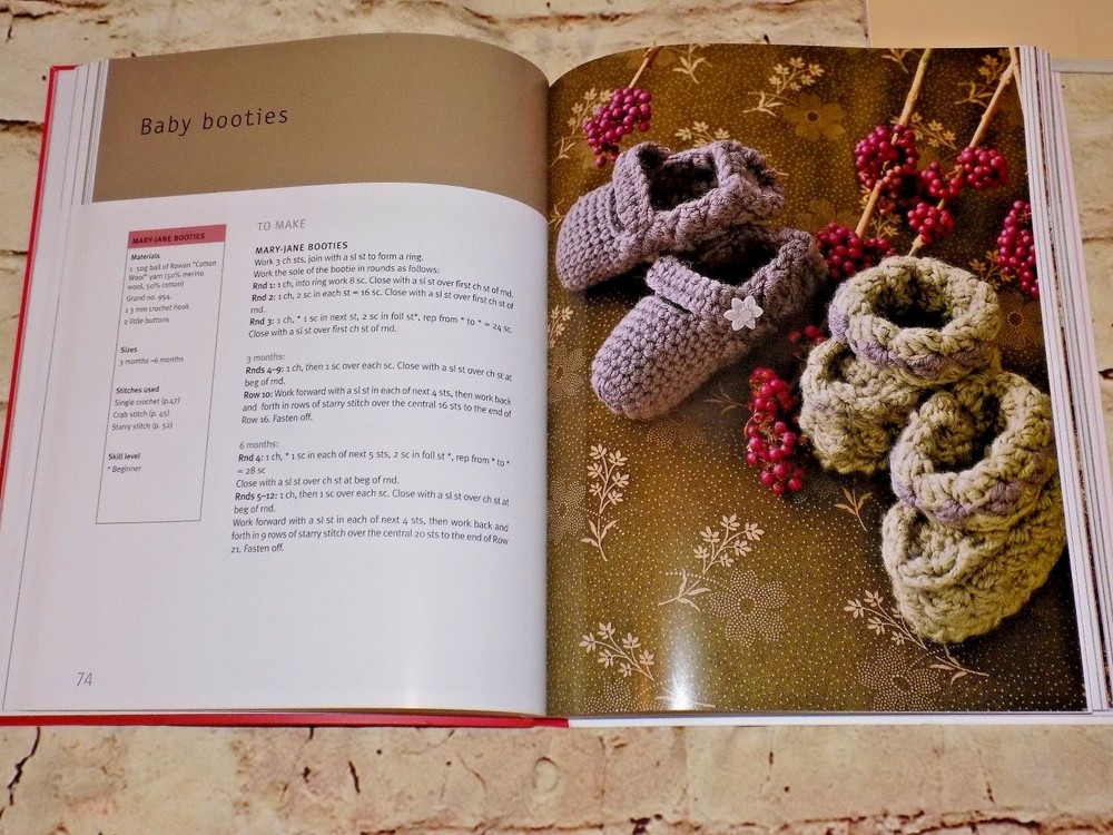 Lot of 2 Crochet Collection Techniques Reference Book Patterns Leisure Arts