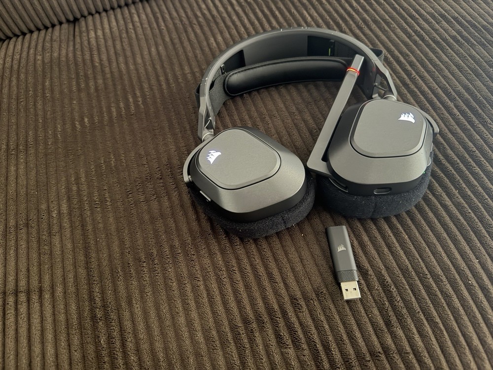 Corsair HS80 Max Wireless Gaming Headset Multiplatform Bluetooth