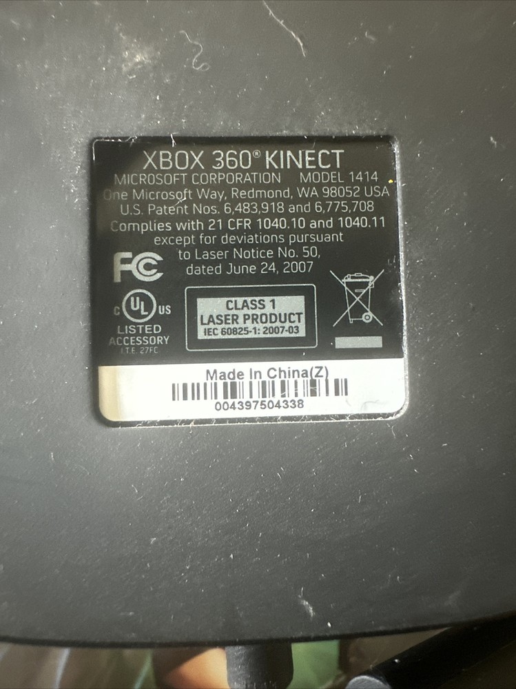 Microsoft Xbox 360 Kinect Motion Sensor Bar Black & 3 games - bundle