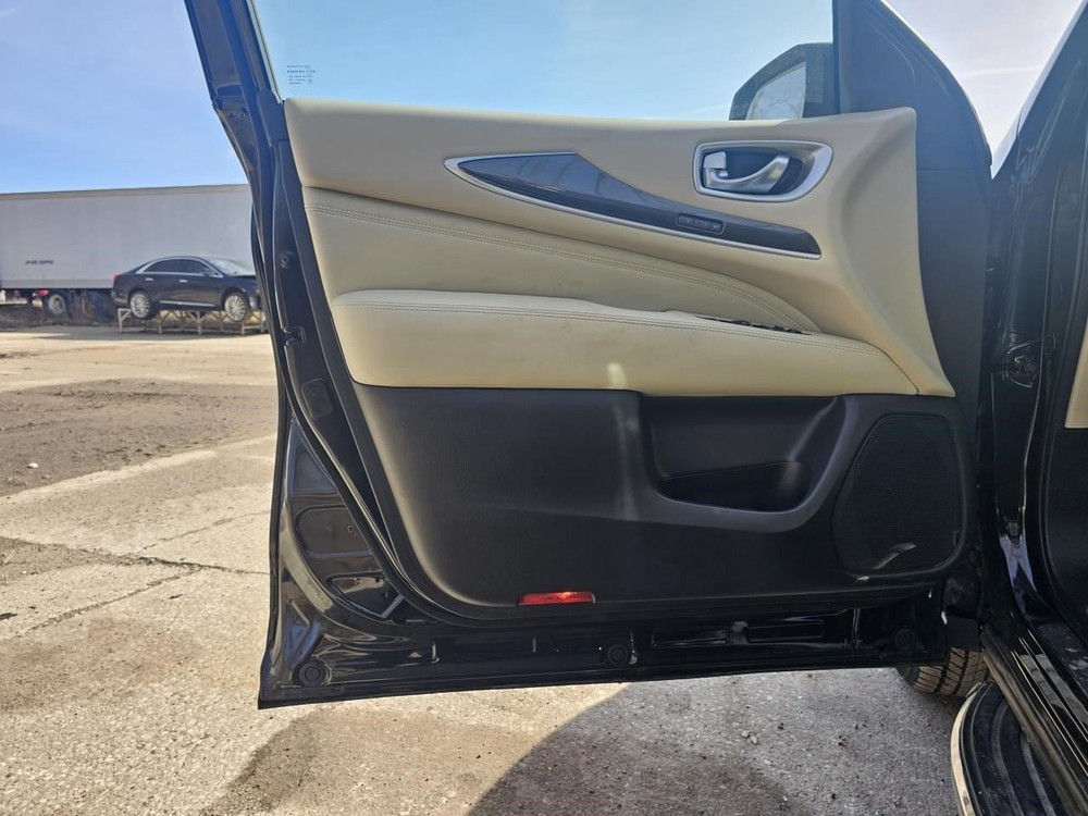 QX60 2017 Headrest 2438202
