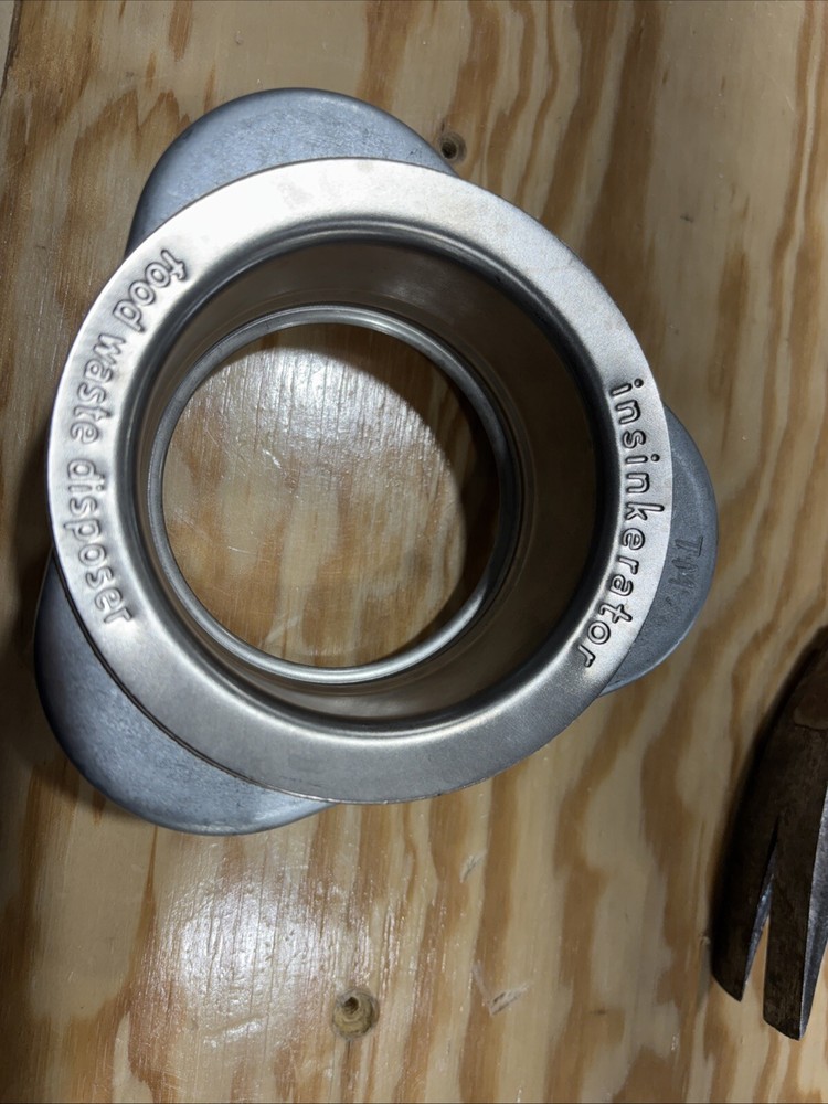 INSINKERATOR QUICK LOCK SINK MOUNT FLANGE GARBAGE DISPOSAL NEW