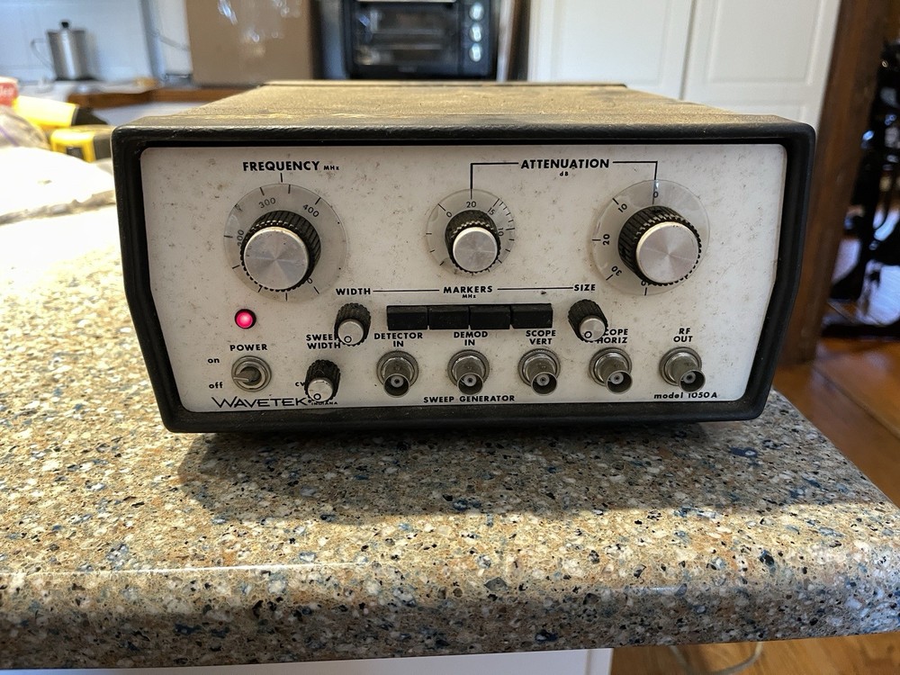 Wavetek Model 1050A SWEEP GENERATOR Turns On Not Tested