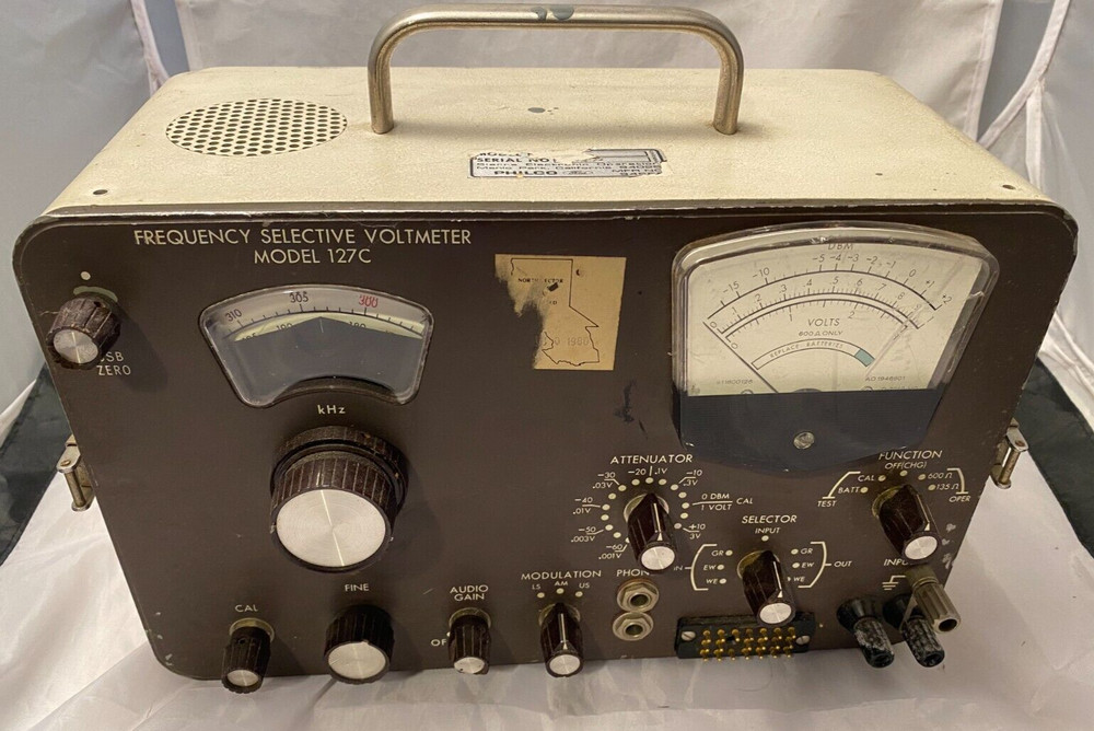Philco Sierra Electronics Frequency Selective Voltmeter Model 127C Vintage Meter