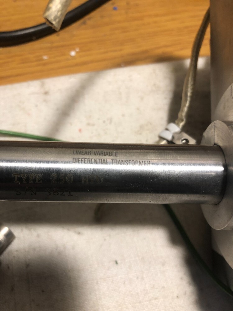 Military Laser Schaevitz Eng Linear Variable Differential Transformer & Mount