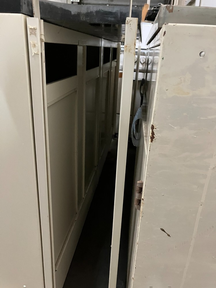 Modular Lab Bench Casework w/Epoxy Top 6'