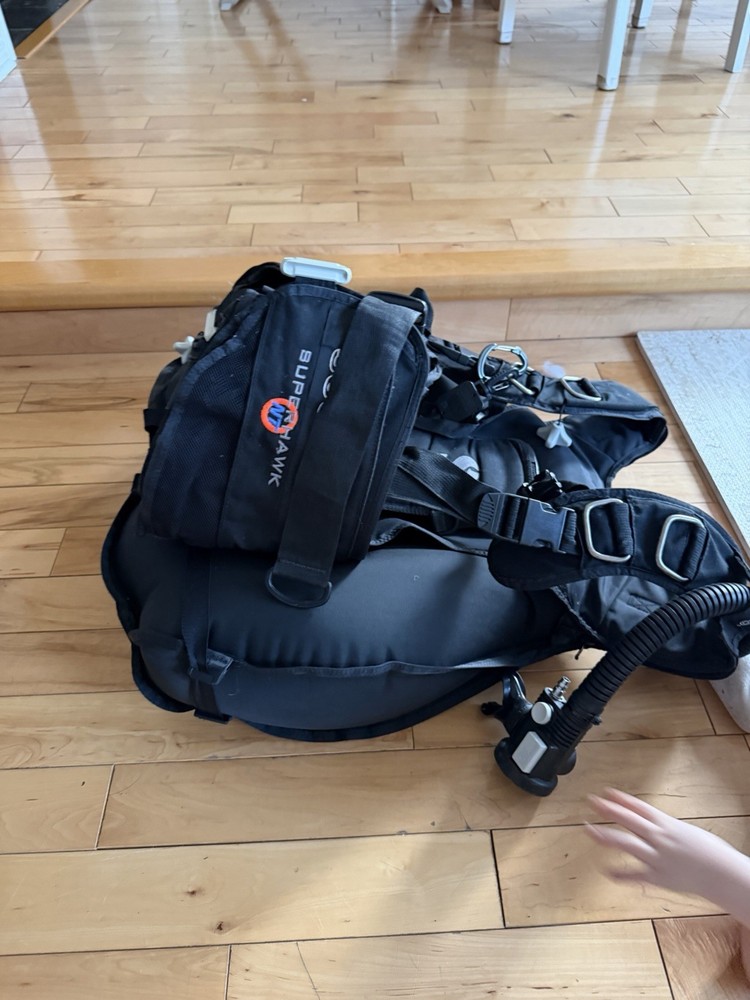 Scuba Pro Super Hawk Diving BCD Buoyancy Compensator LG