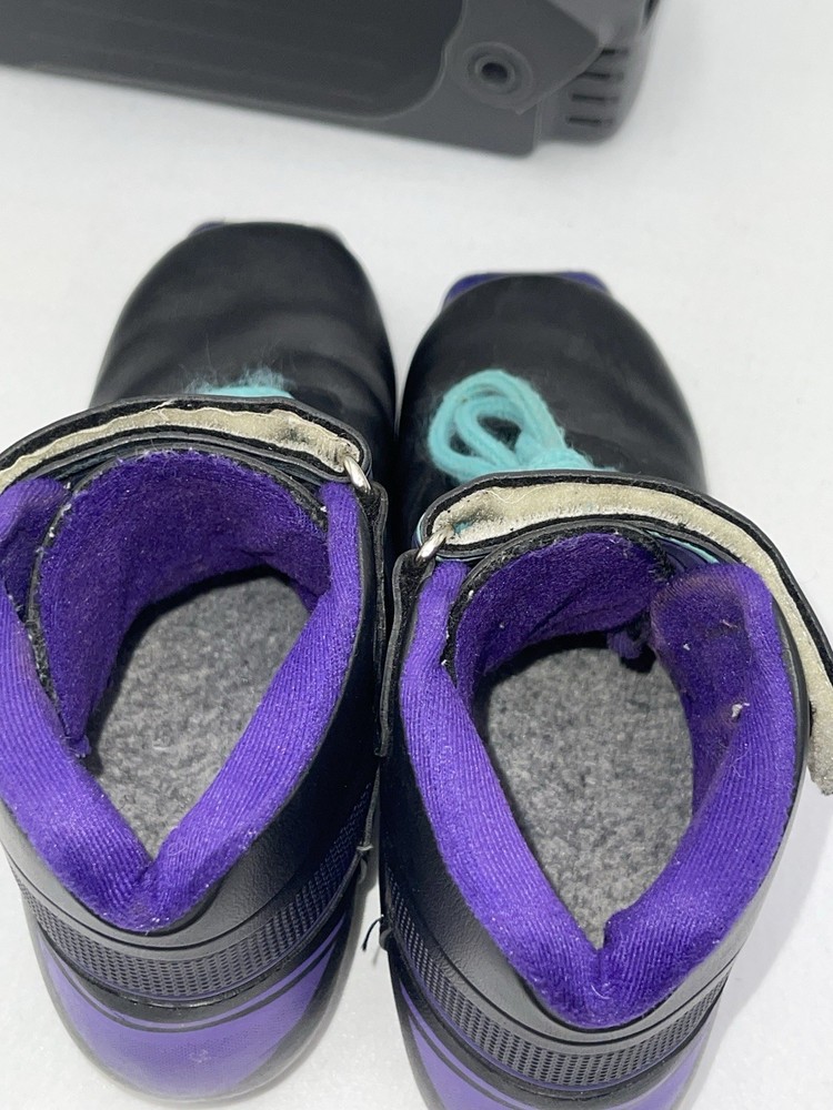 Artex THINSULATE Ski Boots Size 36 Youth