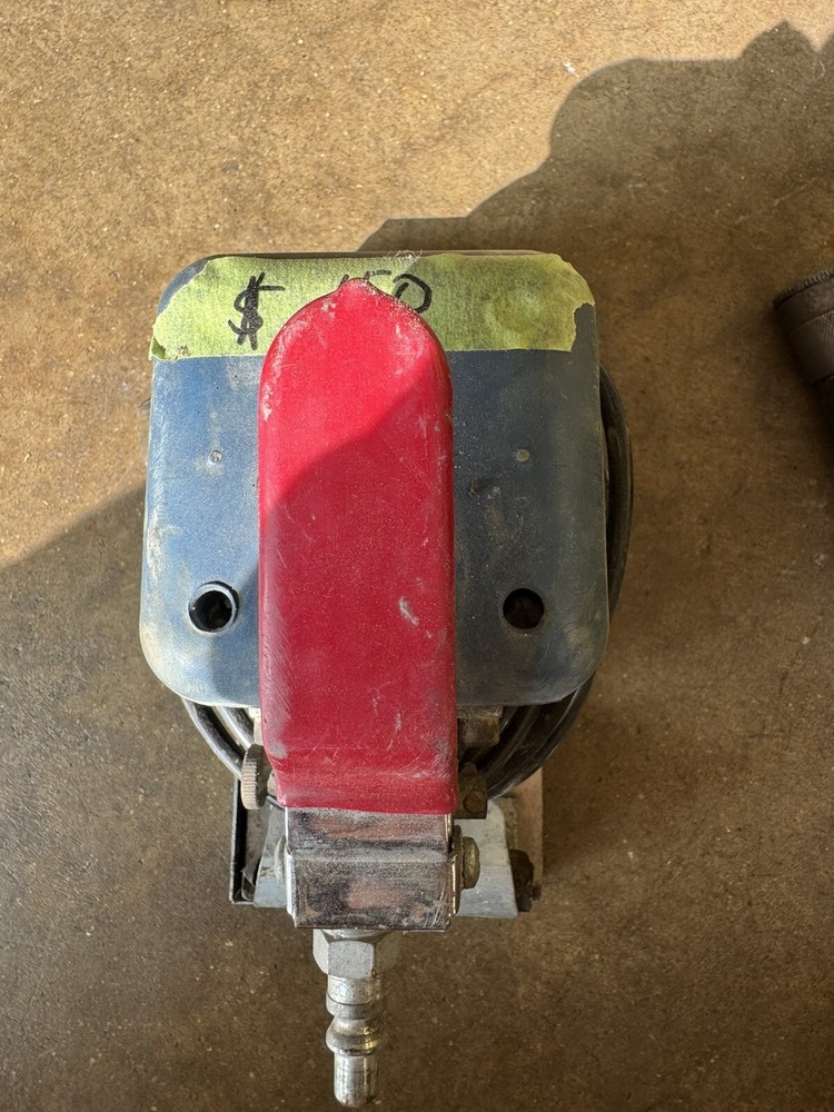 Hutchins INDUSTRIAL NEUMATIC SPEED SANDER 7003