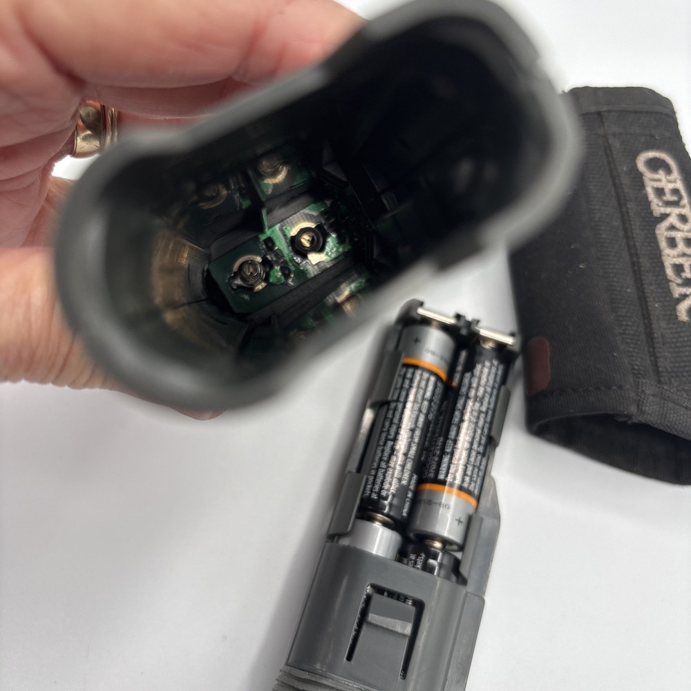 Gerber Carnivore Blood Tracking Flash Light