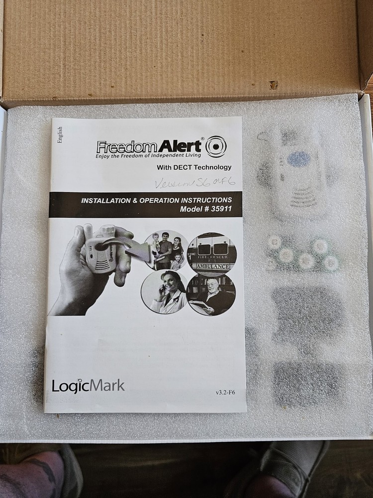 LogicMark 35911 Freedom Alert Wireless Emergency System DECT Technology COMPLETE