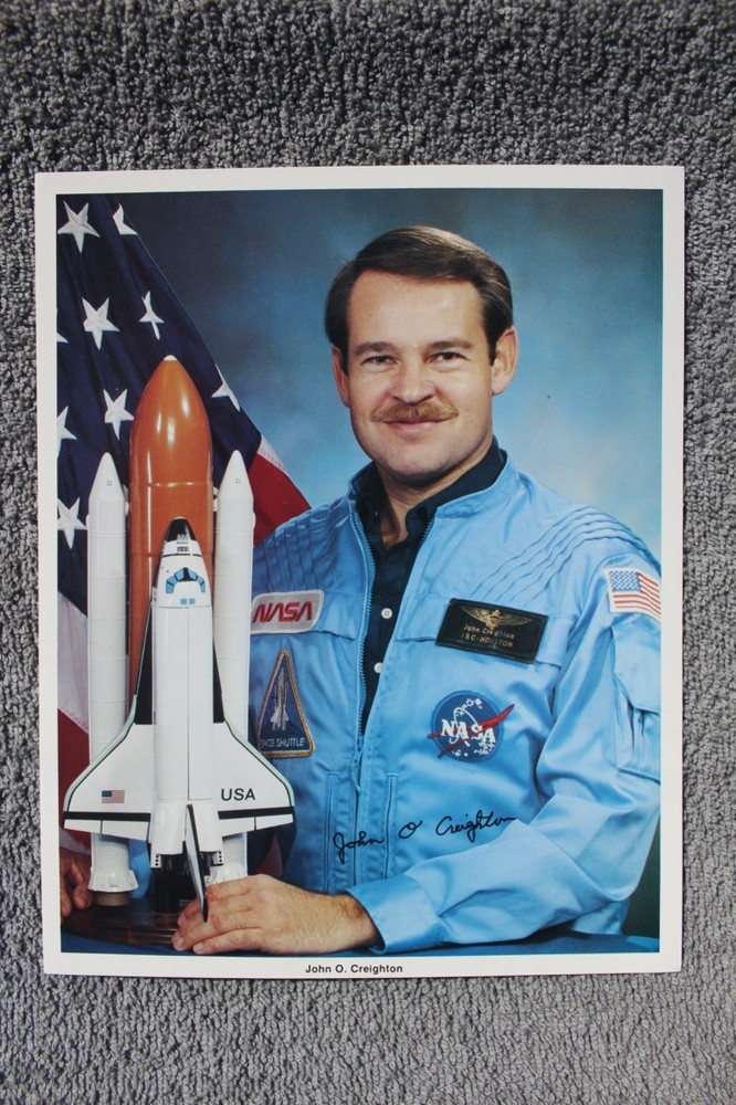 Astronaut Autograph - Space - Shuttle NASA - JOHN O. CREIGHTON - Signed