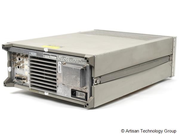 HP 8644B Synthesized Signal Generator