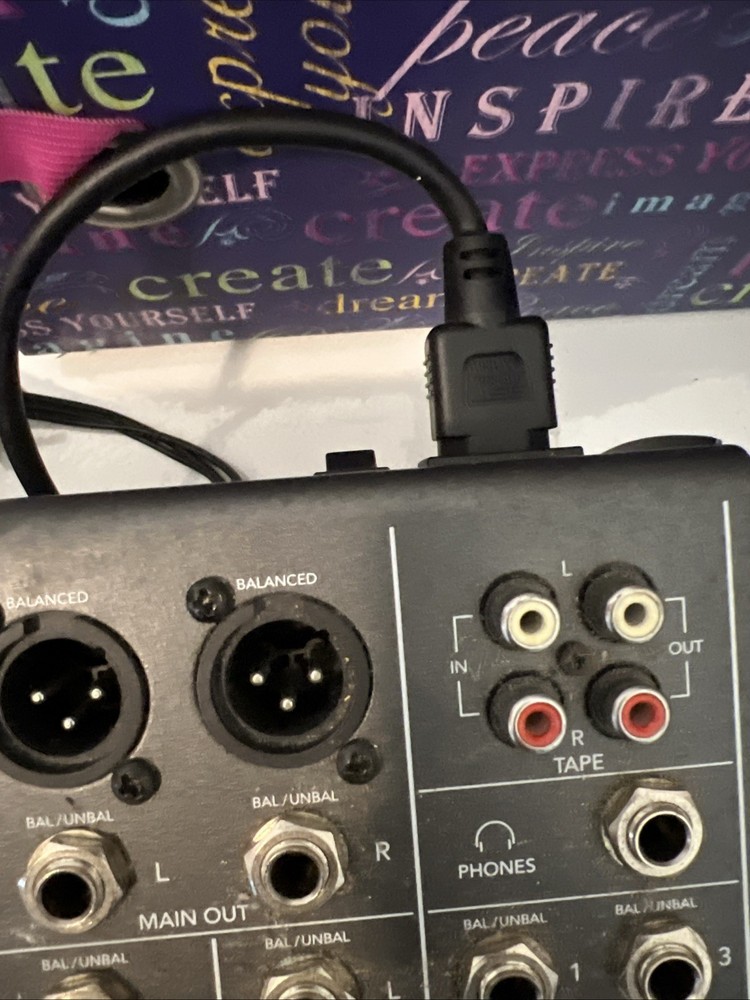 Mackie ProFX16 16-Line Mixer Effects Processor Powers On Tested & Works Great