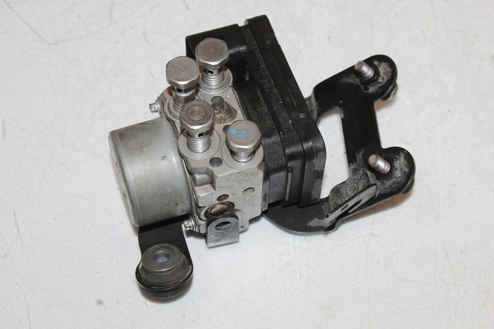 2023 Triumph Trident 660 ABS Pump Unit Module T2022849