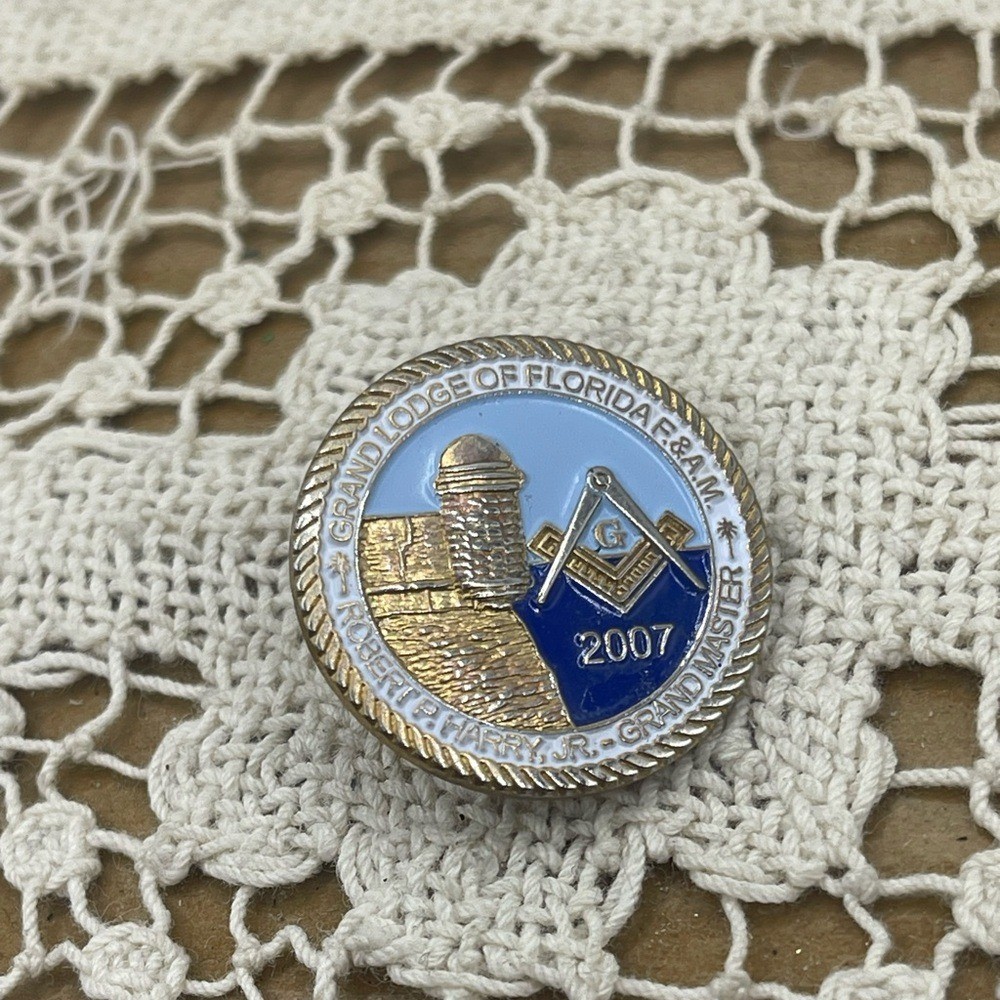 Gold and Blue Masonic Pin