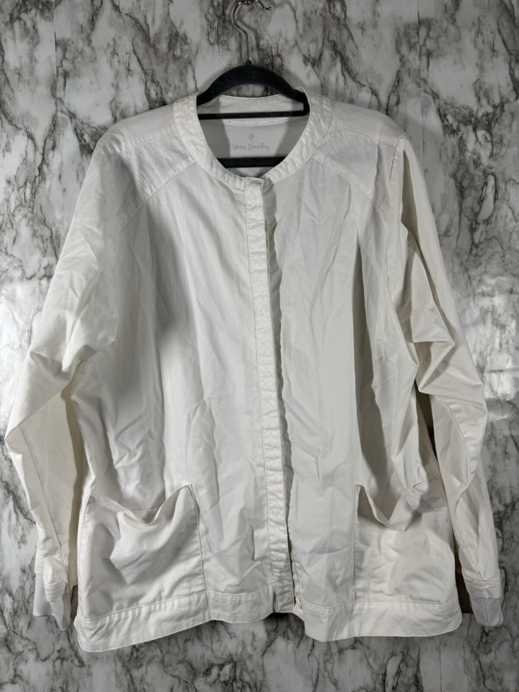 Vera Bradley Woman’s Lab Coat Sz XL