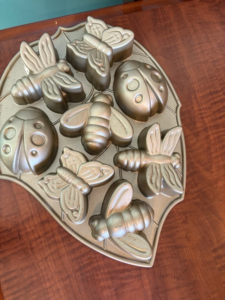 Williams Sonoma Backyard Bugs Cake Mold