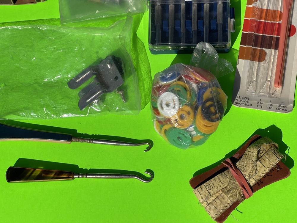 SEWING ACCESSORIES LOT
