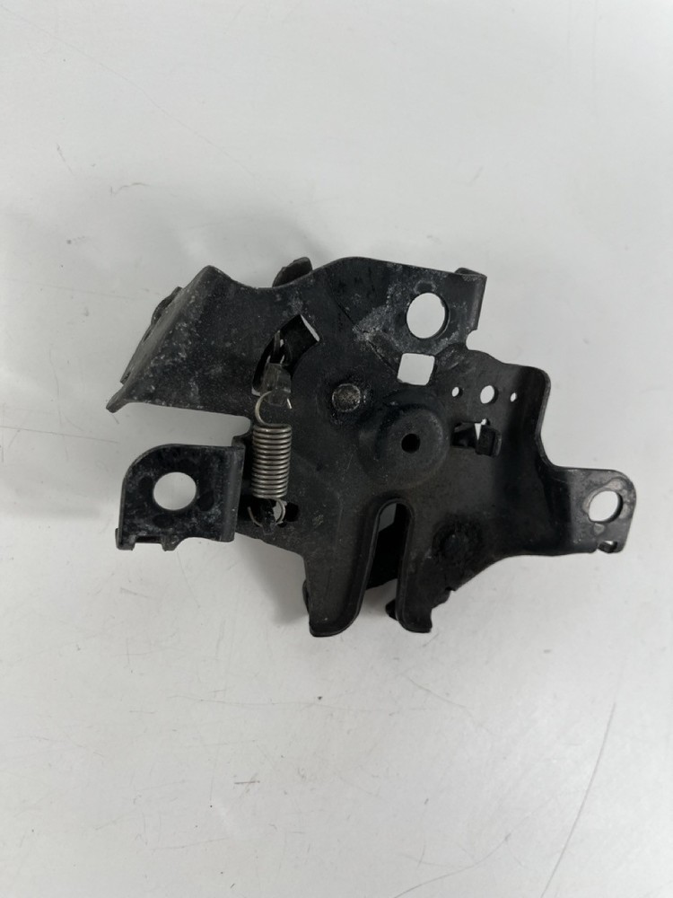 2010 – 2015 Toyota Prius Oem Multimedia Interface Control Module