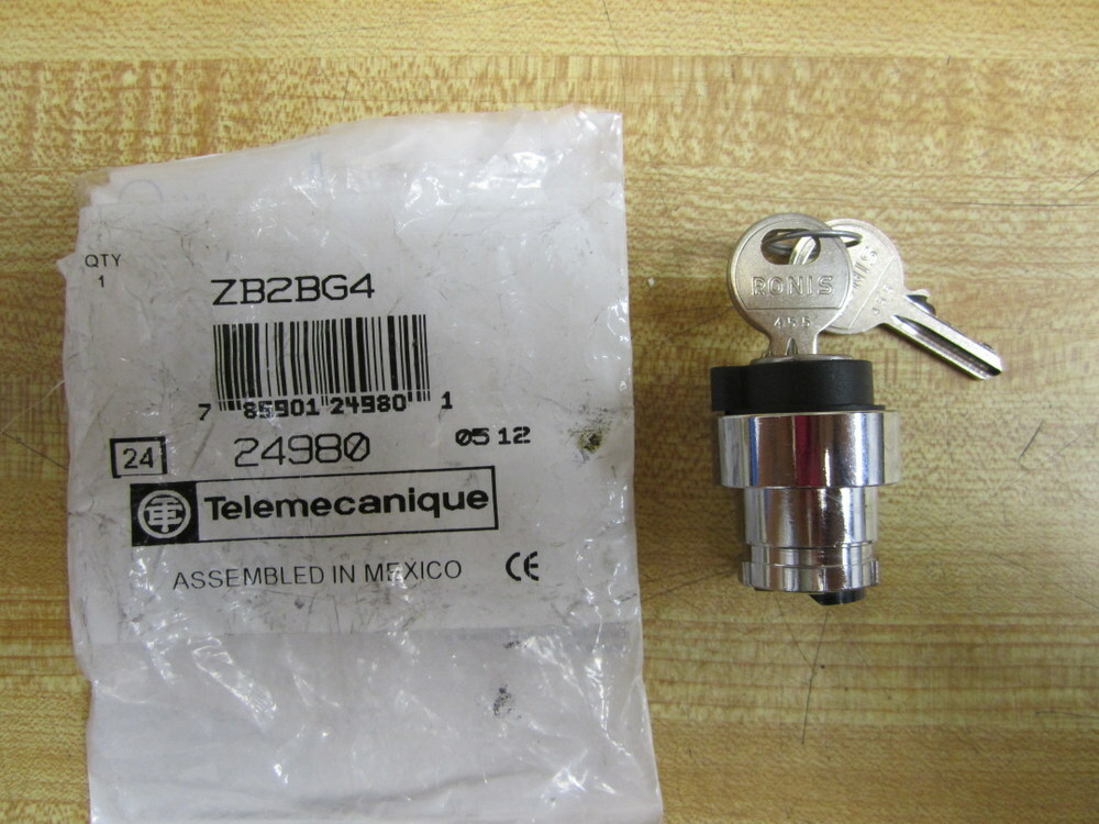Schneider Telemecanique ZB2-BG4 Key Operated Selector Switch 24980