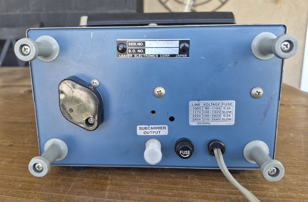 LEADER LCG-396 NTSC PATERN GENARATOR