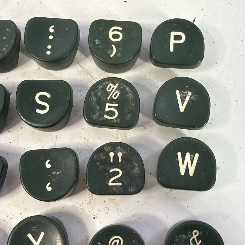 1950's Royal Typewriter green plastic key - One Replacement Typewriter Key