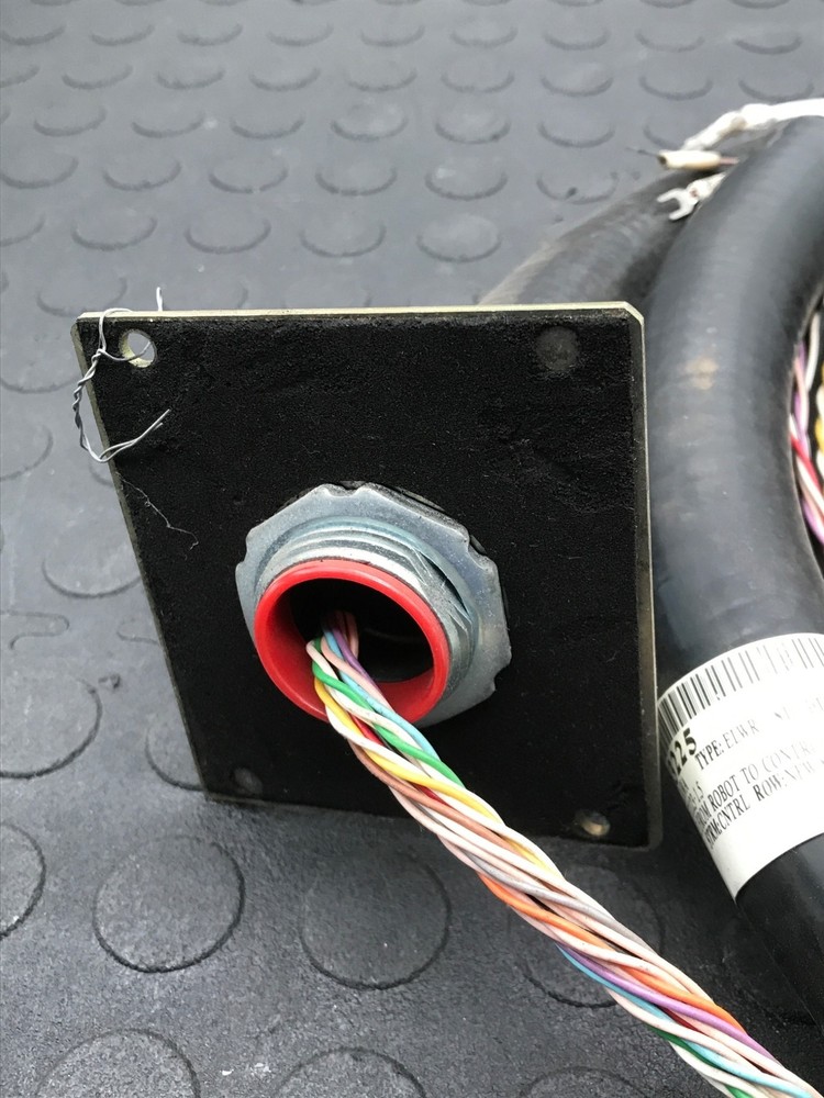 YASKAWA HW9371123‑1.5 Industrial Robot Interface Cable USED