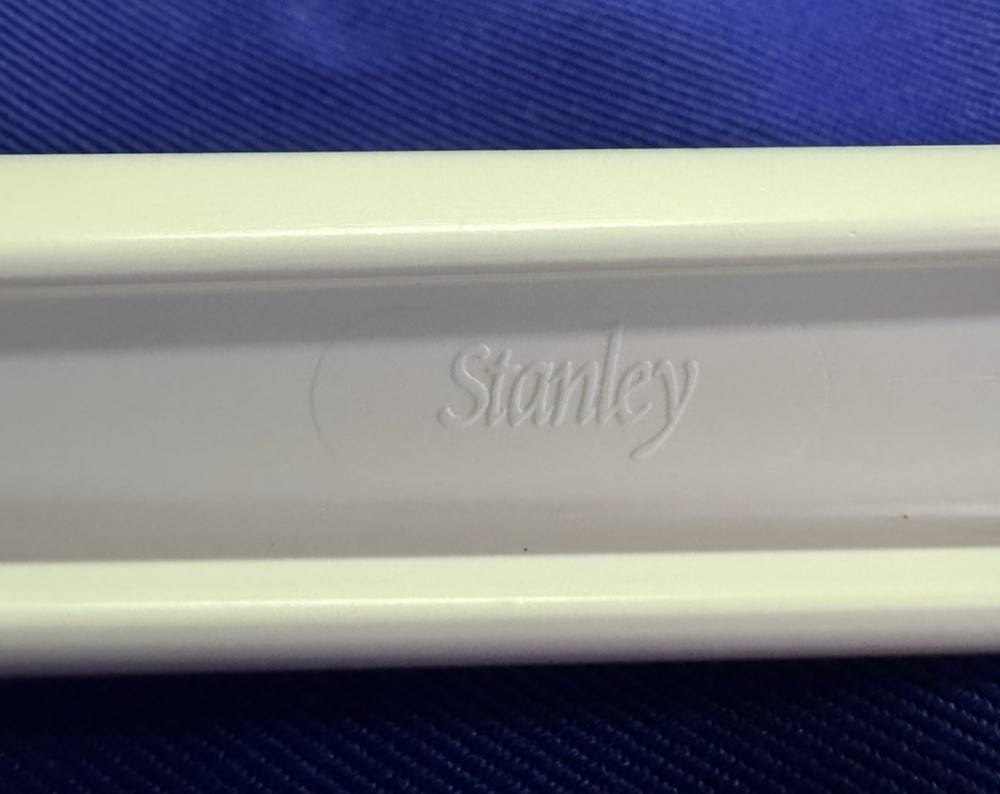 Stanley Home Products Unique Triangular Clothes Dryer Screen Brush