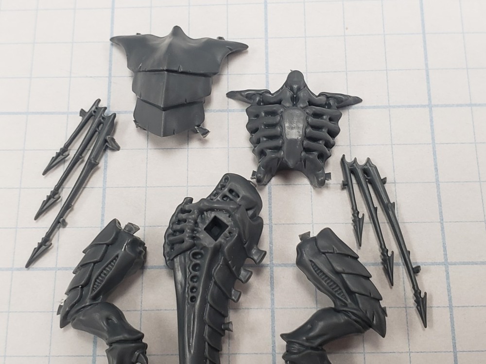 Warhammer 40k Tyranid Bits Warrior Chitin Armor Torso Legs Hooks #49