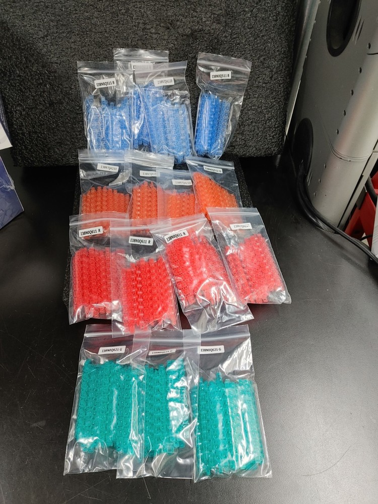 APPLIED BIOSYSTEMS N8010835 MicroAmp 8 Cap Strip Assorted Colors