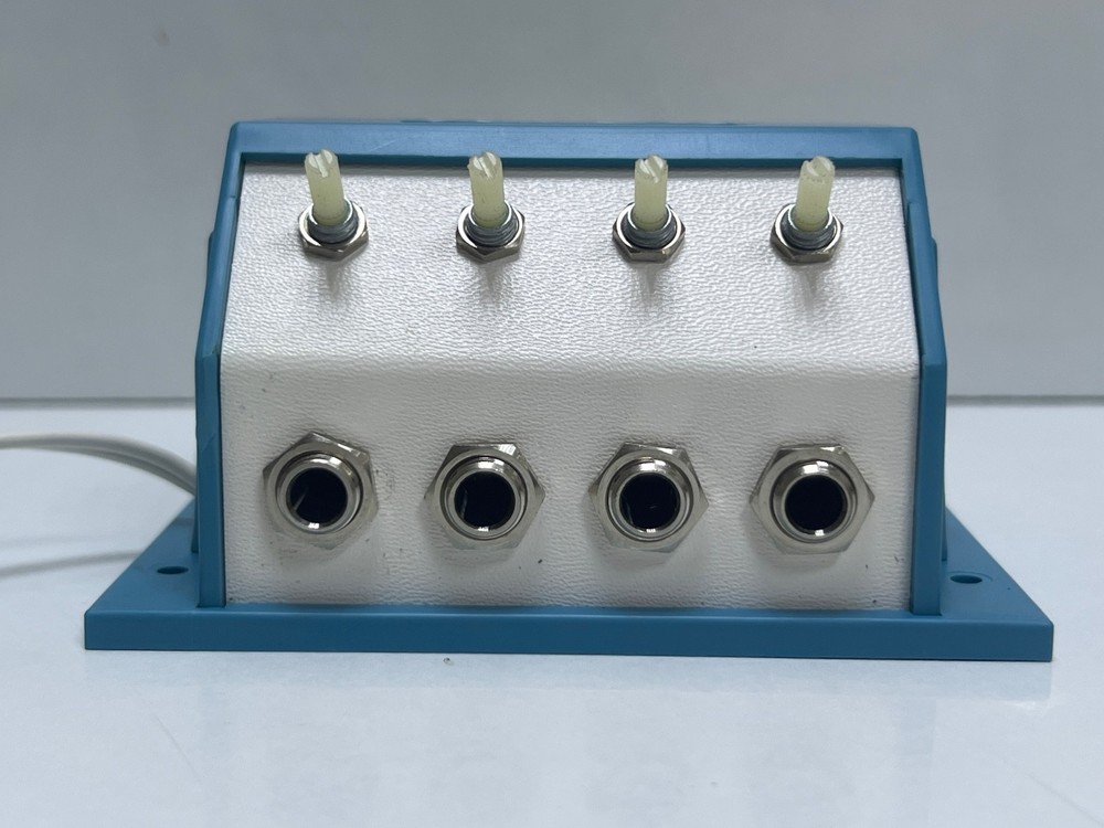 Telex 8 Speaker/Headset Distribution Box 753